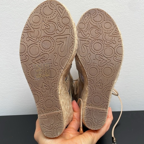 Steve Madden Theea Taupe Cream Tan Suede Lace-Up Wedge Sandals Heel Zipper 8 New - Picture 7 of 8